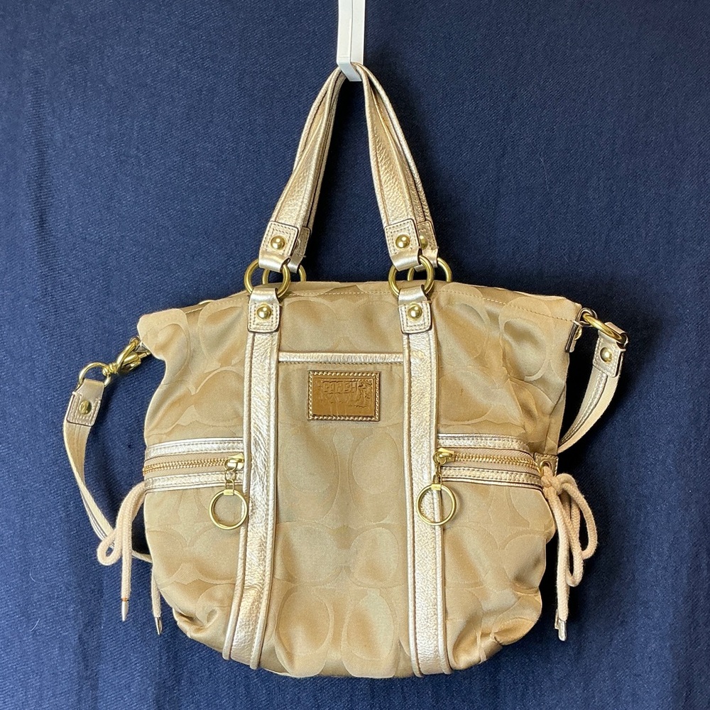 Coach Poppy Signature C Sateen Spotlight Pocket Tote Bag